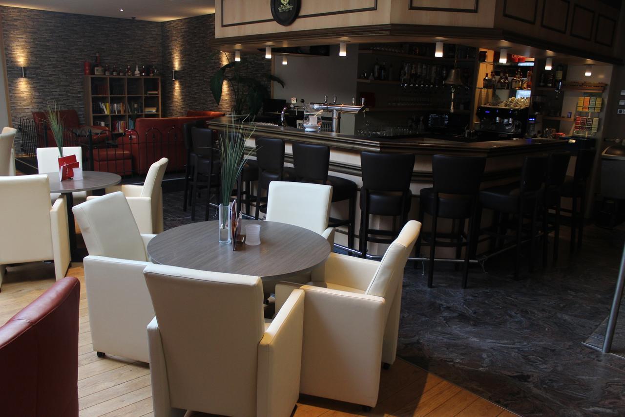 Hotel Restaurant 'T Klokje เรอเนสเซอ ภายนอก รูปภาพ