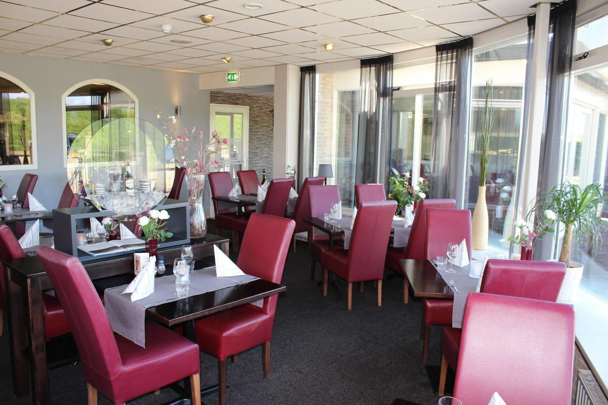 Hotel Restaurant 'T Klokje เรอเนสเซอ ภายนอก รูปภาพ